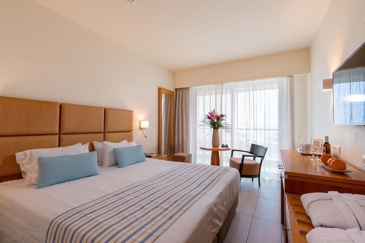 Minos Hotel Rethymno Exterior foto