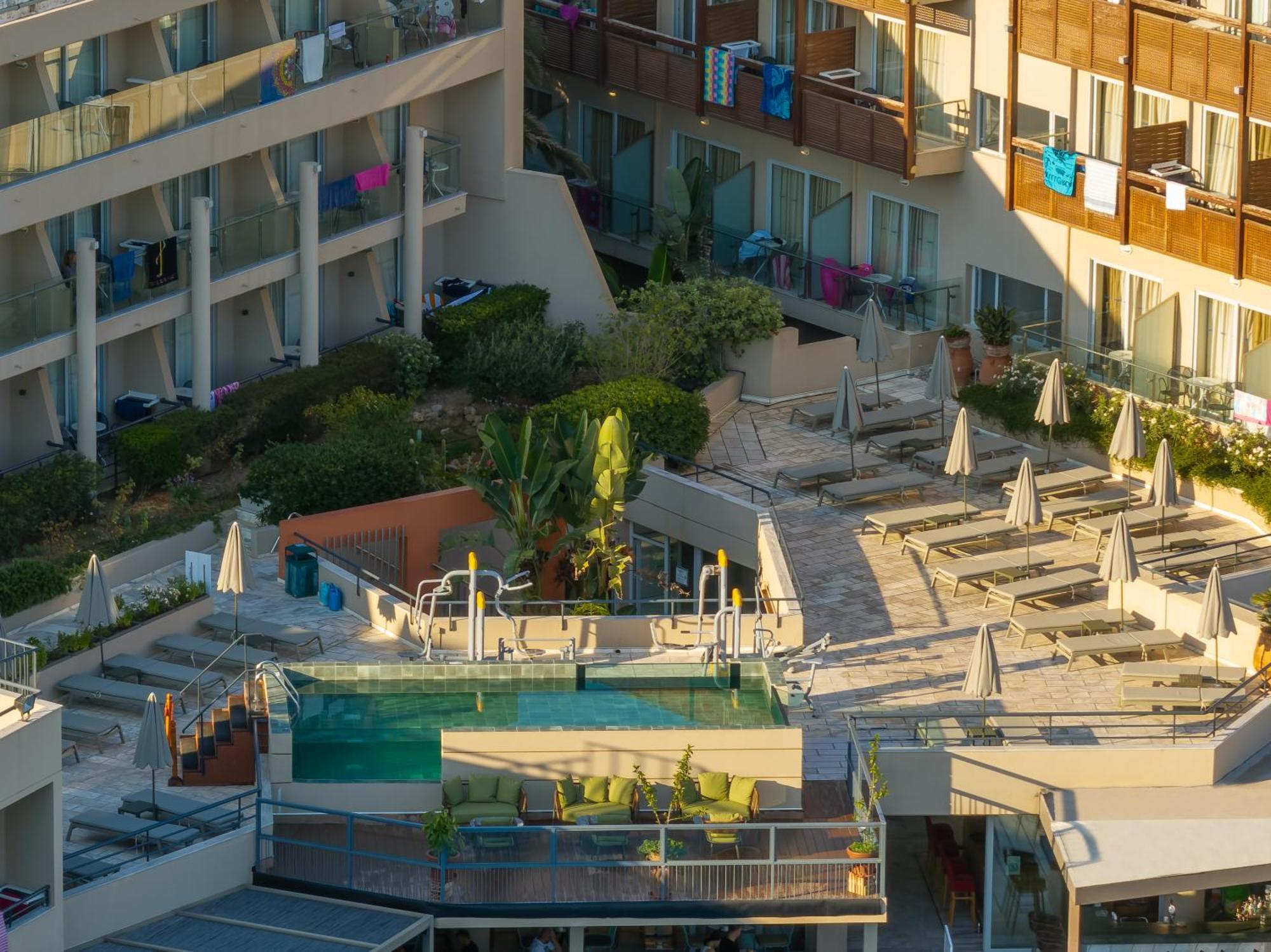 Minos Hotel Rethymno Exterior foto