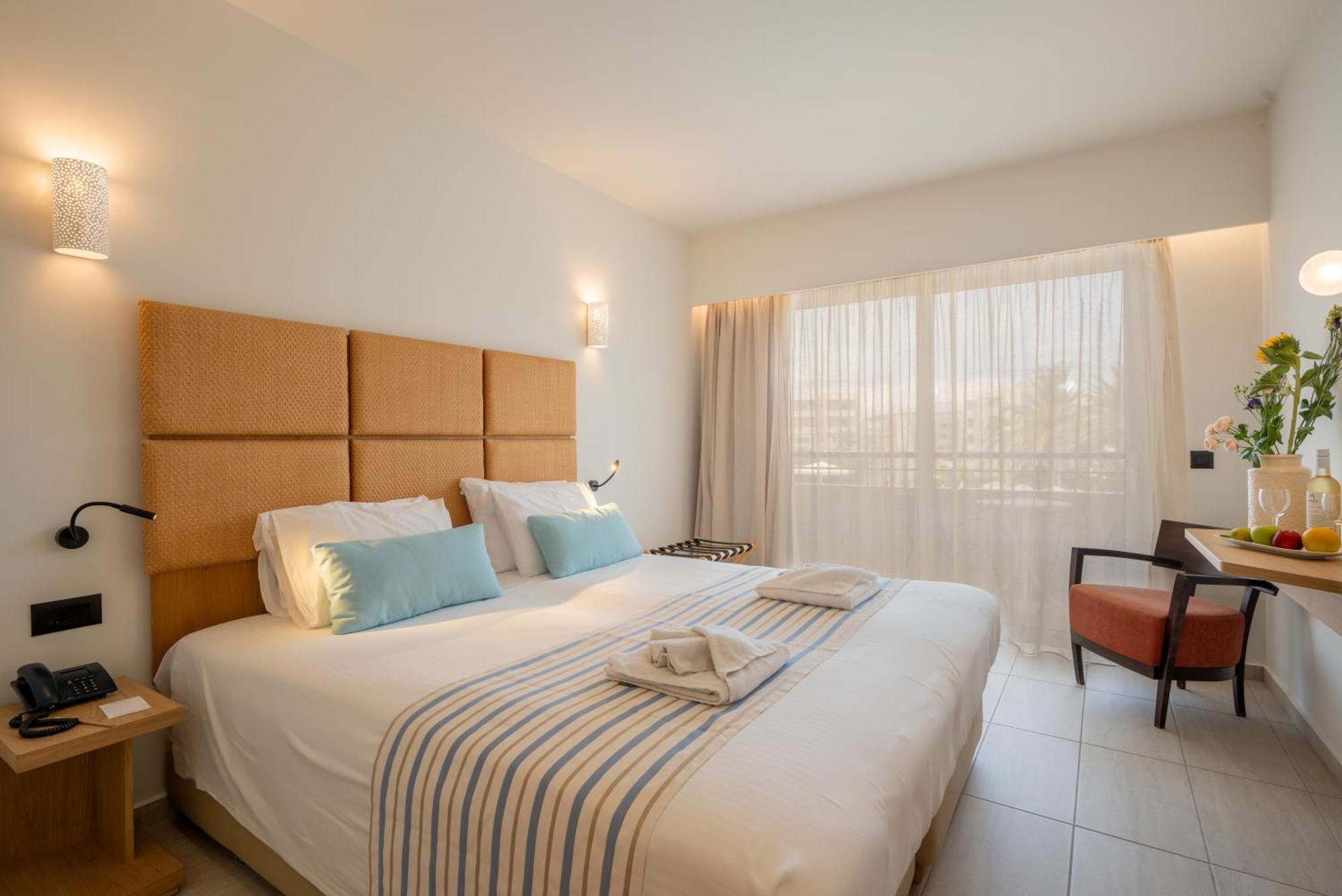 Minos Hotel Rethymno Exterior foto
