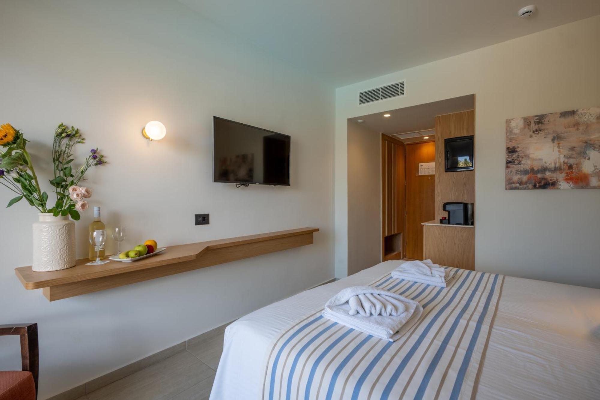 Minos Hotel Rethymno Exterior foto