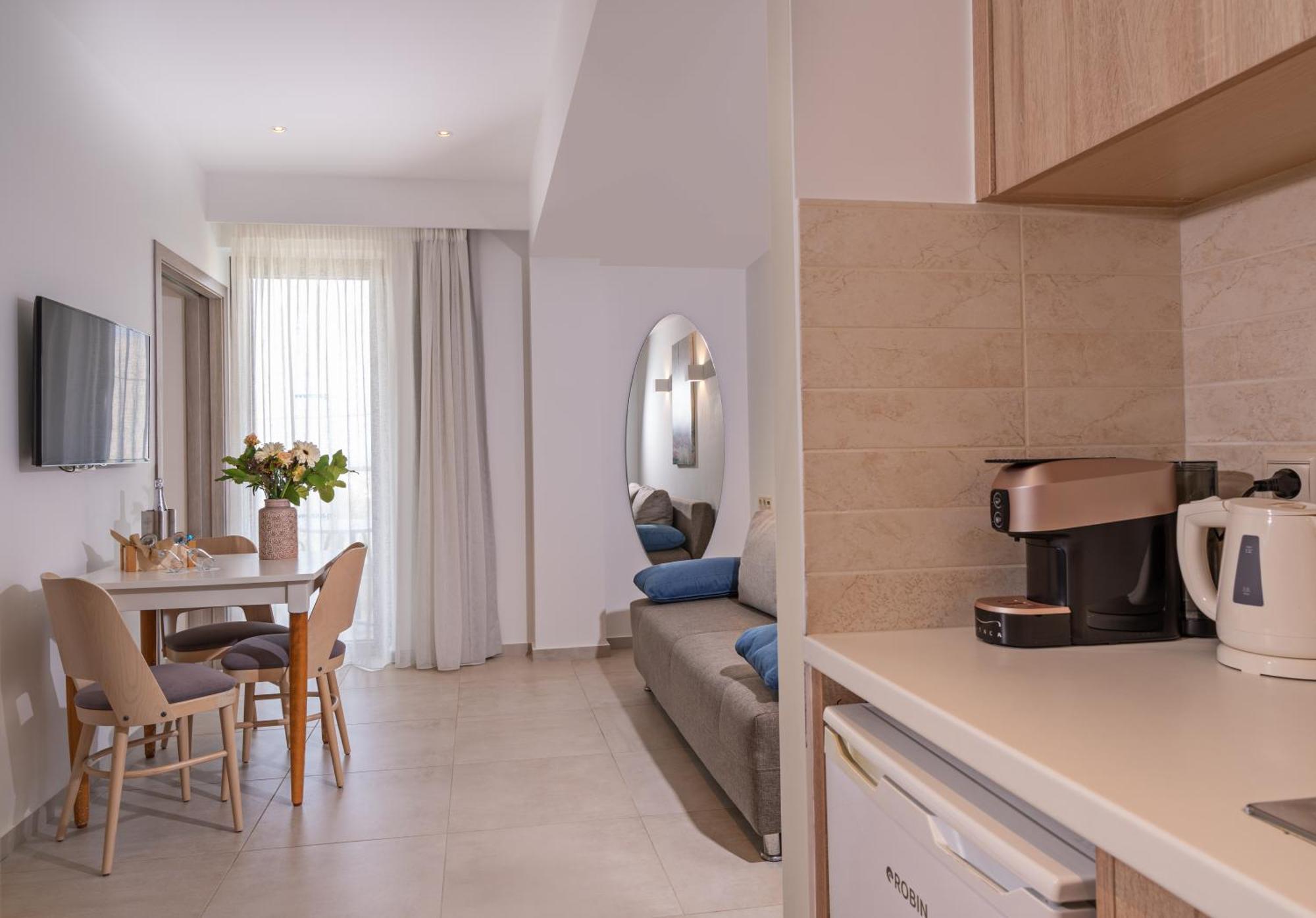 Minos Hotel Rethymno Exterior foto