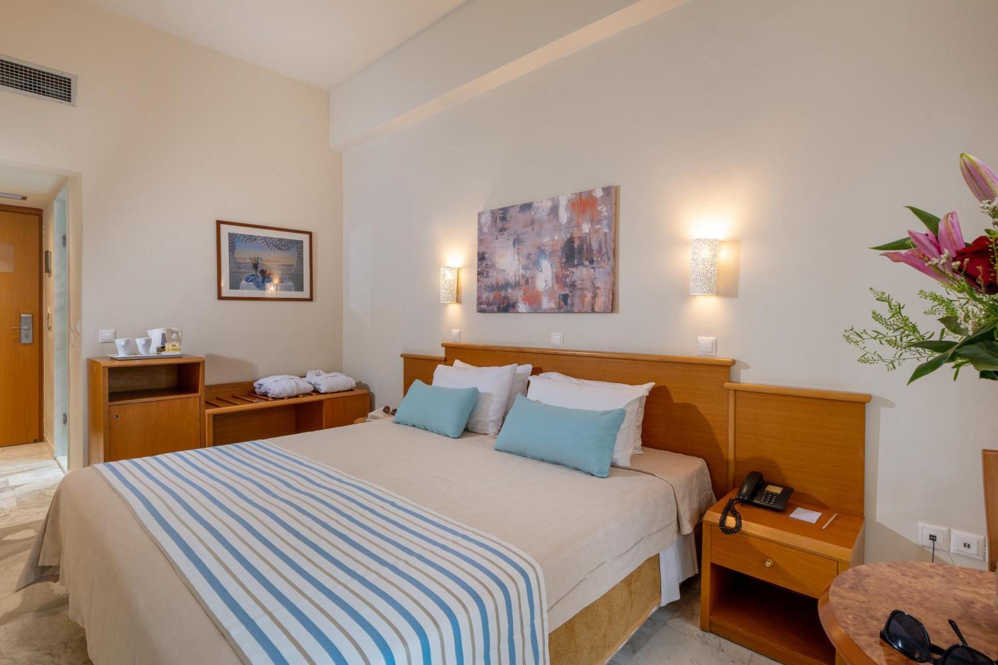 Minos Hotel Rethymno Exterior foto